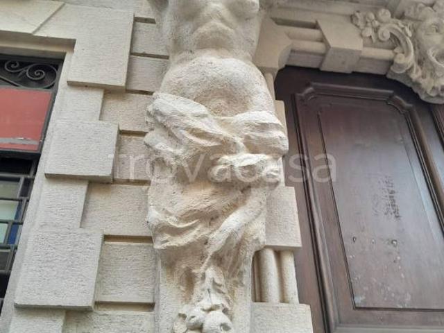 Vendesi trilocale a Milano viale Carlo Espinasse, 5, Certosa