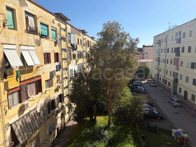 Vendesi trilocale a Napoli, Ponti Rossi