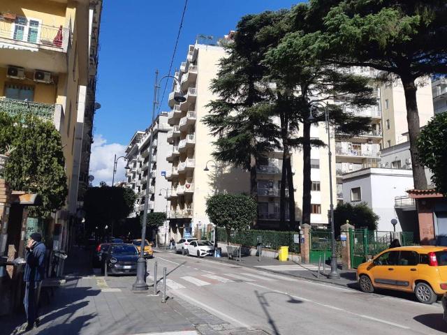 Vendesi trilocale a Nocera Inferiore via g. Atzori, 70