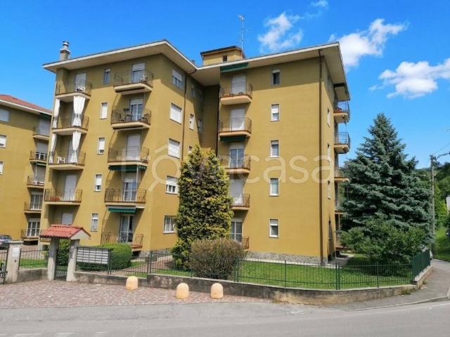 Vendesi trilocale a Oggiono