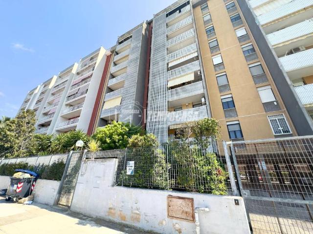 Vendesi trilocale a Bari via Raffaele Perrone 12, Loseto