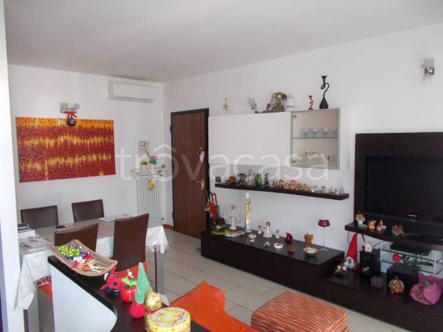 Vendesi trilocale a Broni via Quartiere Piave, 8