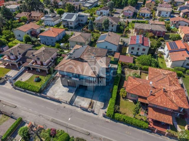 Vendesi trilocale a Curtatone via Pisacane