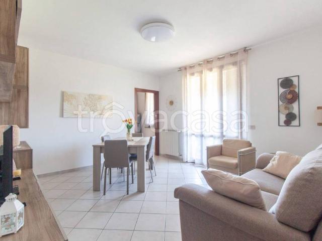 Vendesi trilocale a Cascina via Altiero Spinelli, San Frediano Sud San Lorenzo a Pagnatico