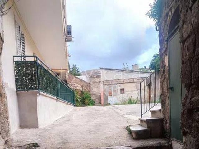 Vendesi trilocale a Caserta via Galatina No Number, San Clemente
