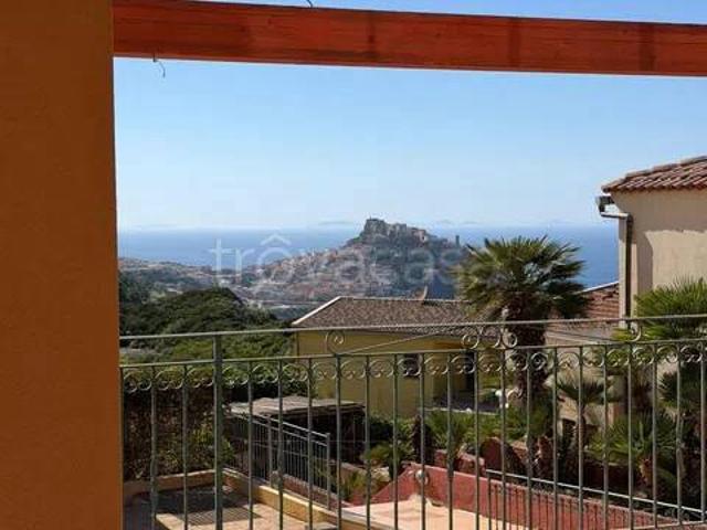 Vendesi trilocale a Castelsardo