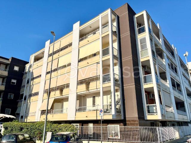 Vendesi trilocale a Capurso via Neviera