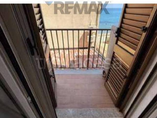 Vendesi trilocale a Caronia