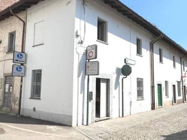 Vendesi trilocale a Cesano Maderno via Torrazzo