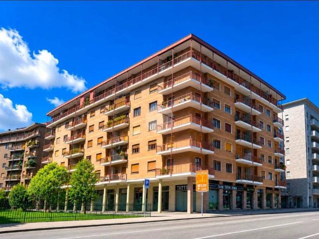 Vendesi trilocale a Collegno via Edmondo De Amicis, 45, Borgata Paradiso Nord