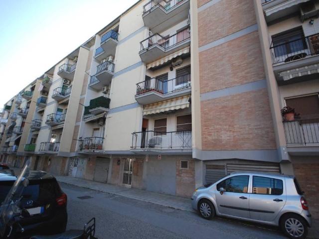 Vendesi trilocale a Foggia via Vittorio Bachelet, 10, San Pio X