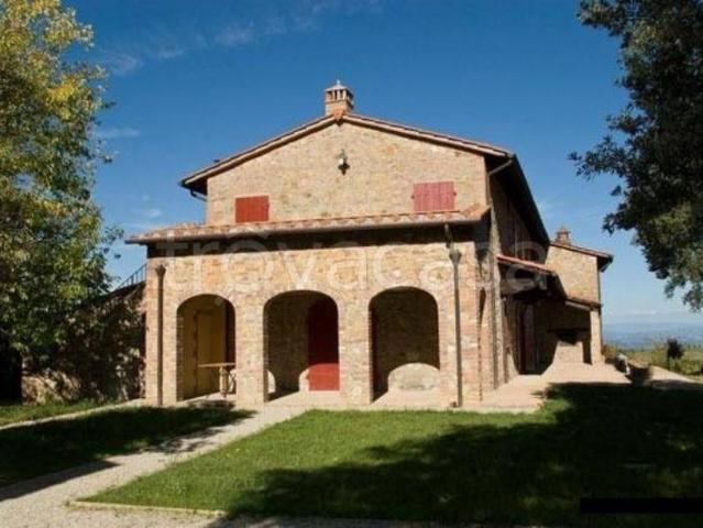 Vendesi trilocale a Gambassi Terme