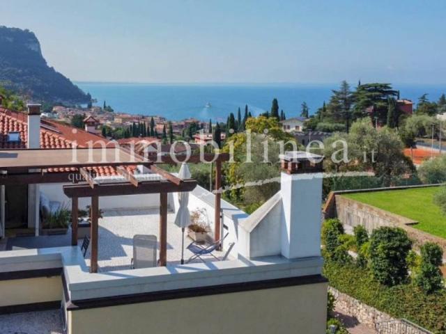 Vendesi trilocale a Garda