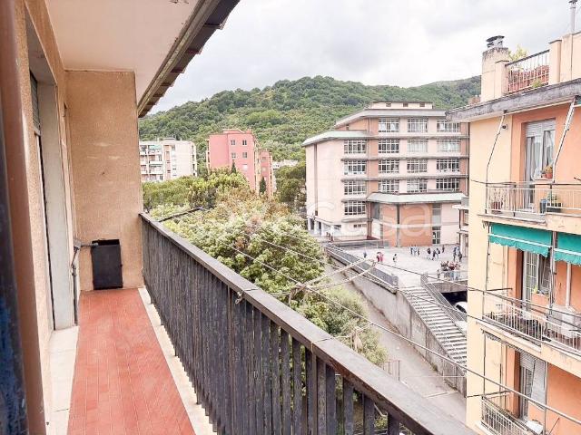 Vendesi trilocale a Genova, Molassana