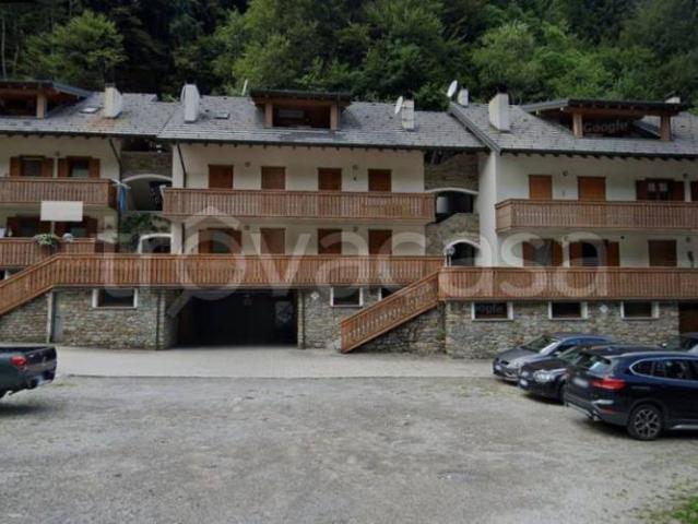 Vendesi trilocale a Gerola Alta via Nazionale, 28