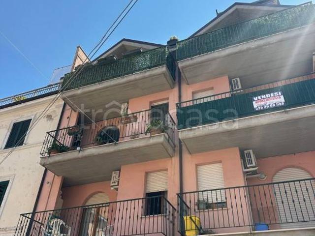 Vendesi trilocale a Grottammare via Castelfidardo