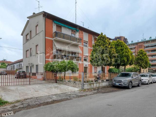 Vendesi trilocale a Imola via Cesena, 4