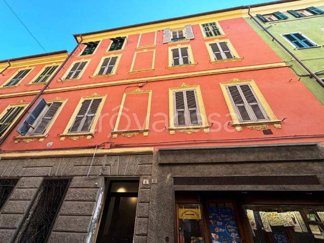 Vendesi trilocale a Imperia, Oneglia