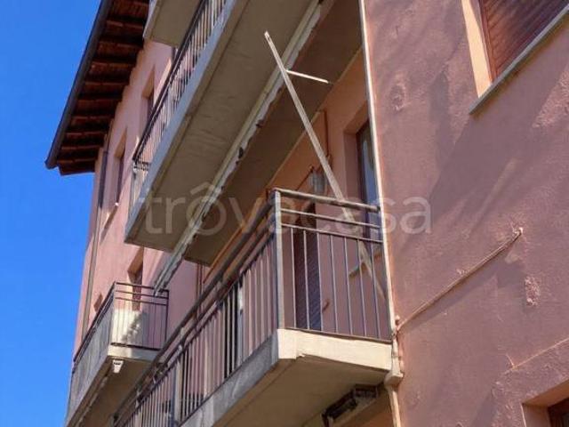 Vendesi trilocale a Lurate Caccivio via Alcide De Gasperi