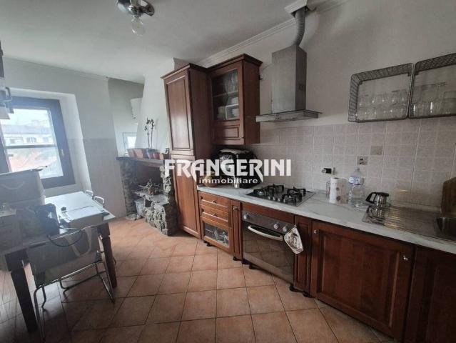 Vendesi trilocale a Livorno via Ernesto Rossi, Cisternone
