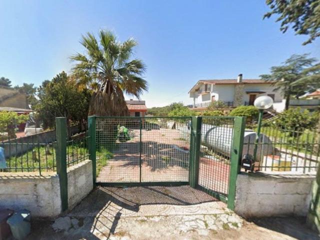 Vendesi trilocale a Pulsano viale dei Falegnami, 5