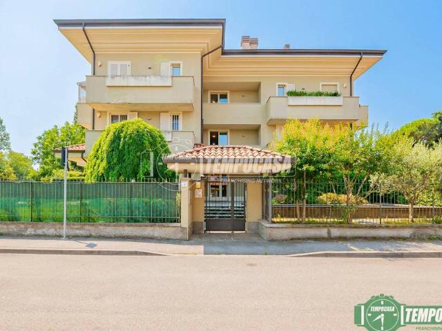 Vendesi trilocale a Peschiera, Peschiera Borromeo