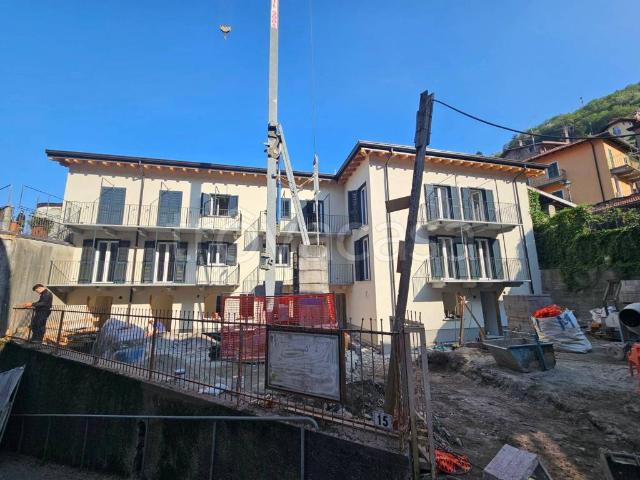 Vendesi trilocale a Perledo via della Pace, 13
