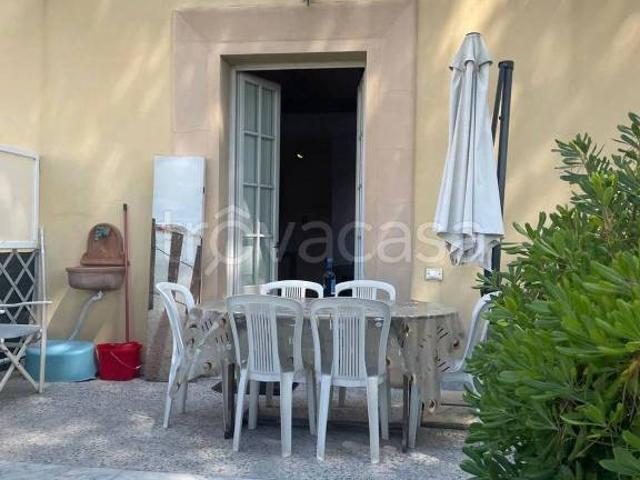 Vendesi trilocale a Pisa viale Del Tirreno, 76, Calambrone