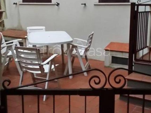 Vendesi trilocale a Porto Azzurro via Sant'Anna
