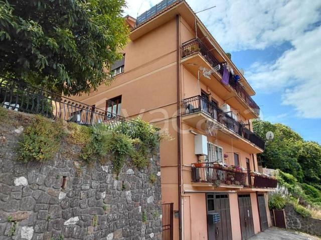 Vendesi trilocale a Rocca di Papa via Palazzolo