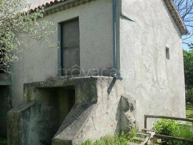 Vendesi trilocale a Rocchetta a Volturno via Garibaldi