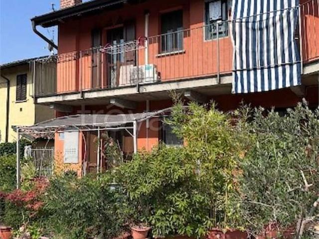 Vendesi trilocale a Robecco sul Naviglio, Cascinazza