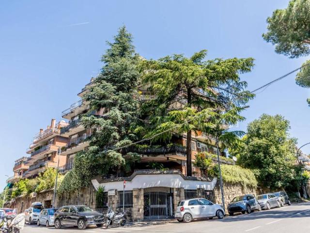 Vendesi trilocale a Roma via Nomentana, 911, Talenti Monte Sacro