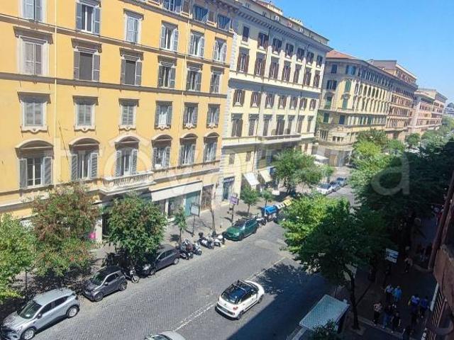 Vendesi trilocale a Roma via Cola di Rienzo, Prati