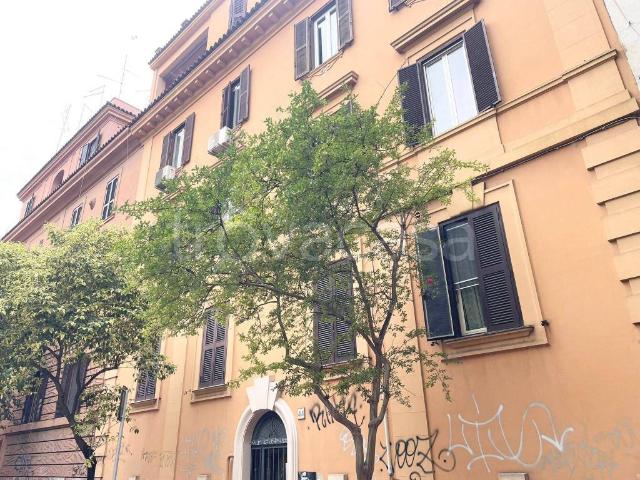 Vendesi trilocale a Roma via Erasmo Gattamelata, Pigneto