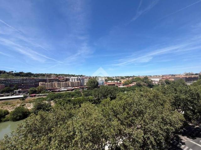Vendesi trilocale a Roma via Rubattino, 6, Testaccio