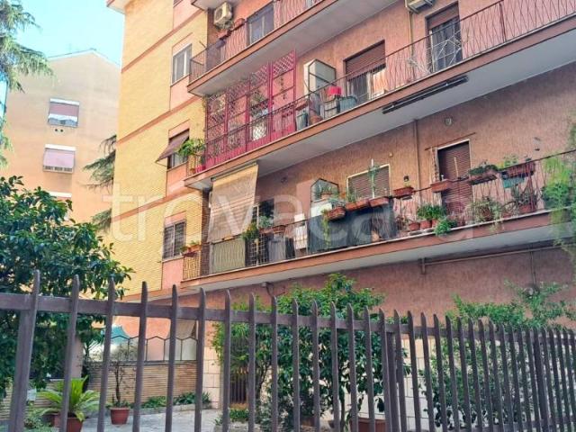 Vendesi trilocale a Roma viale Jonio, Conca d'Oro Valli