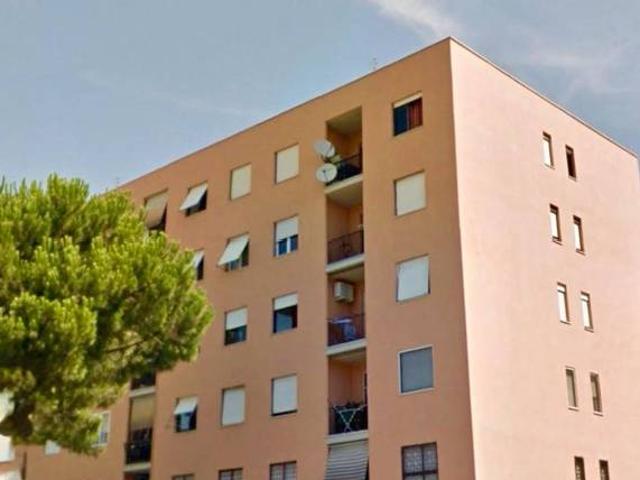 Vendesi trilocale a Roma viale Pietro Anderloni, Torre angela