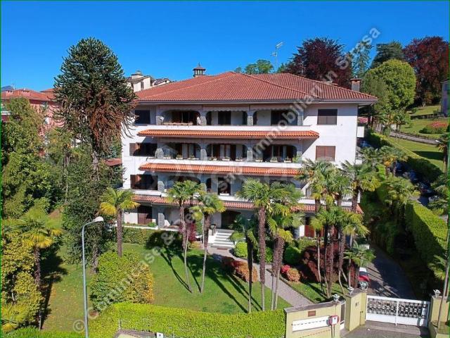 Vendesi trilocale a Stresa via Alessandro Manzoni, 3