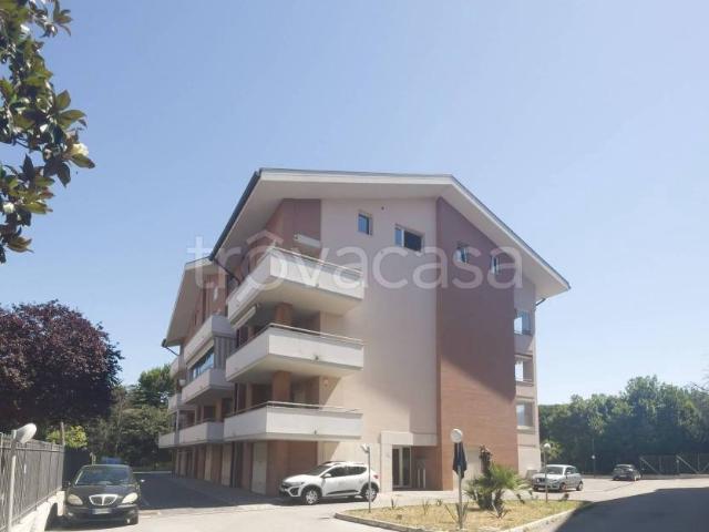 Vendesi trilocale a San Martino Bassa, Città Sant'Angelo