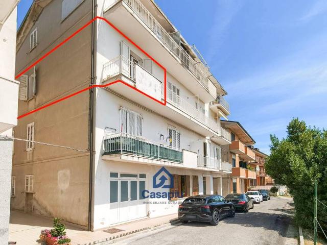 Vendesi trilocale a Sant'Elpidio a Mare via Lombardia, 31