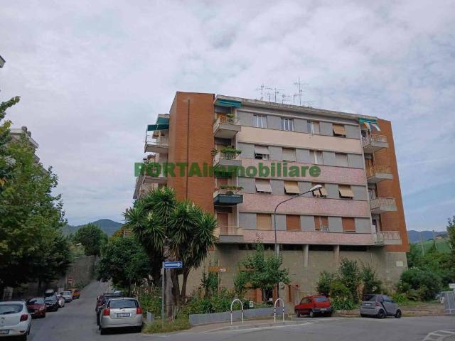 Vendesi trilocale a Savona