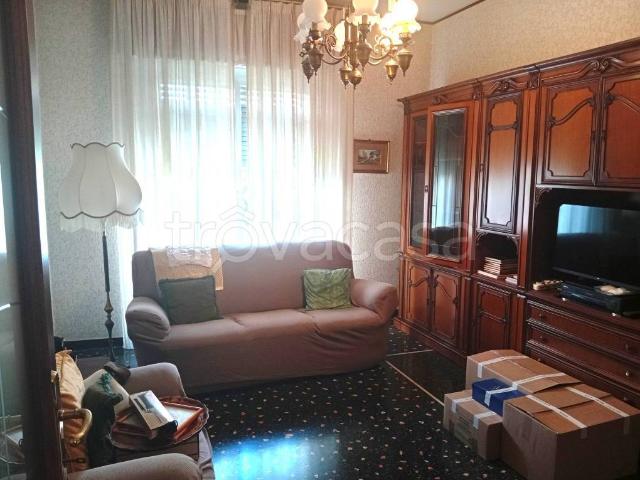 Vendesi trilocale a Savona via Istria