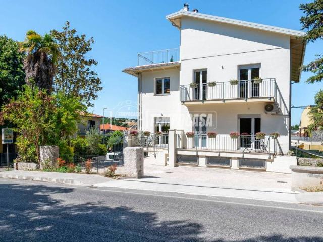 Vendesi trilocale a Sirolo via Maratta