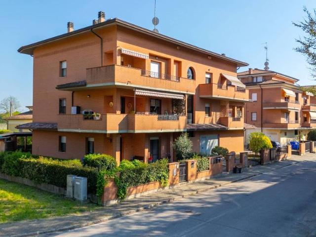 Vendesi trilocale a Soliera via Ticino