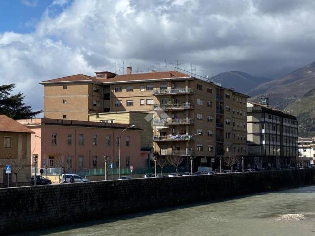 Vendesi trilocale a Sora via Lungoliri Cavour, 12