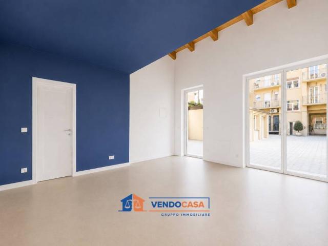 Vendesi trilocale a Torino via del Cantalupo, 8, San Paolo