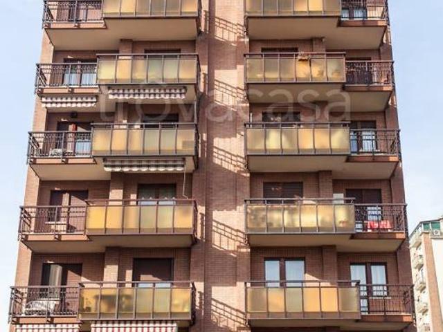 Vendesi trilocale a Torino via Silvestro Lega, 21/a, Rebaudengo