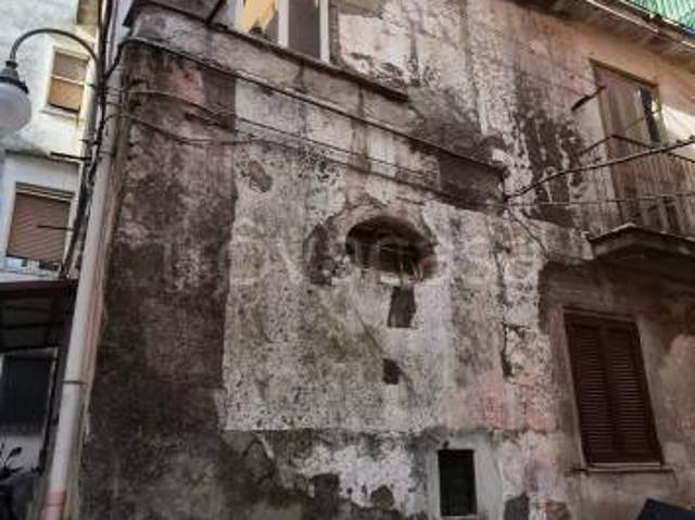 Vendesi trilocale a Vietri sul Mare via Vallone, Dragonea