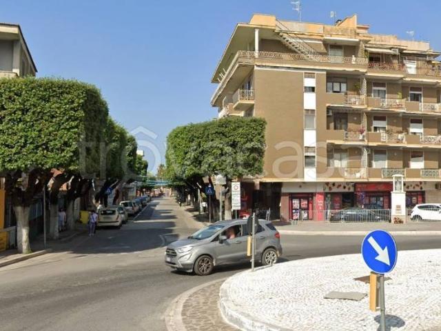 Vendesi trilocale a Zona Lido, Mondragone